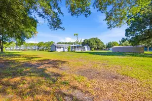 6709 Five Acre Rd, Plant City, FL 33565 - Photo 1