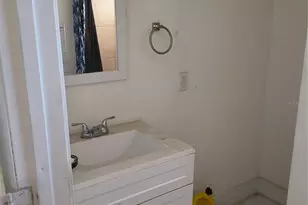 7002 Blossom Ave, Tampa, FL 33614 - Photo 6
