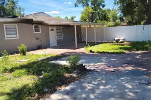 7002 Blossom Ave, Tampa, FL 33614 - Photo 8