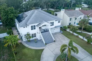 1605 Gulf Rd, Tarpon Springs, FL 34689 - Photo 1