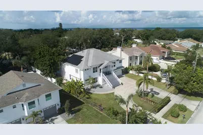 1605 Gulf Road, Tarpon Springs, FL 34689 - Photo 2