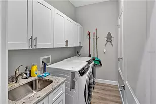746 Grand Cypress Ln, Tarpon Springs, FL 34689 - Photo 22