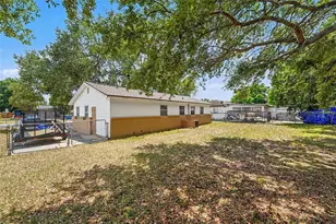 7924 Bahia Ave, Tampa, FL 33619 - Photo 4