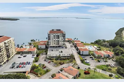 6372 Palma Del Mar Boulevard S #406, Saint Petersburg, FL 33715 - Photo 2