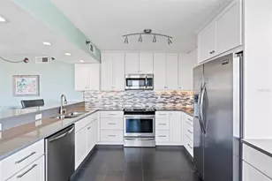 6372 Palma Del Mar Blvd S, Saint Petersburg, FL 33715 - Photo 12