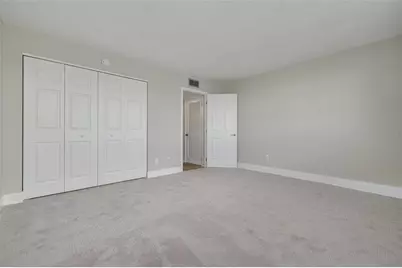 7425 Bay Island Drive S #107, Saint Petersburg, FL 33707 - Photo 30