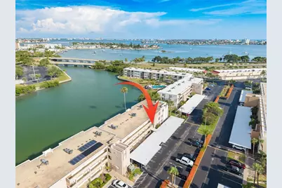 7425 Bay Island Drive S #107, Saint Petersburg, FL 33707 - Photo 4