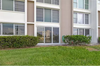 7425 Bay Island Drive S #107, Saint Petersburg, FL 33707 - Photo 32