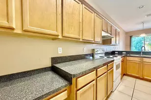 8173 Stone View Dr, Tampa, FL 33647 - Photo 8