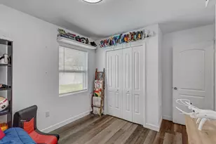 903 N Bracewell Dr, Plant City, FL 33563 - Photo 24