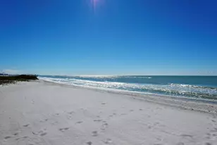 1945 Gulf of Mexico Dr, Longboat Key, FL 34228 - Photo 26
