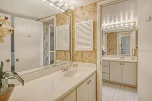 1945 Gulf of Mexico Dr, Longboat Key, FL 34228 - Photo 10