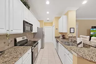 8609 Alexandra Arbor Ln, Temple Terrace, FL 33637 - Photo 24