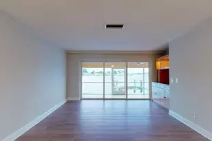 636 Boca Ciega Point Blvd S, Saint Petersburg, FL 33708 - Photo 28