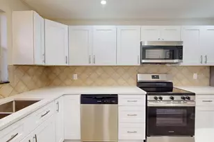 636 Boca Ciega Point Blvd S, Saint Petersburg, FL 33708 - Photo 14