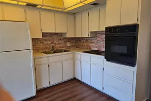 2454 Australia Way E, Clearwater, FL 33763 - Photo 10