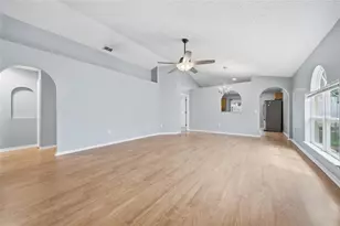 10617 Opus Dr, Riverview, FL 33579 - Photo 8