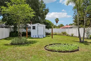 14309 Brentwood Dr, Tampa, FL 33618 - Photo 26