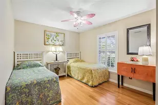 14309 Brentwood Dr, Tampa, FL 33618 - Photo 16