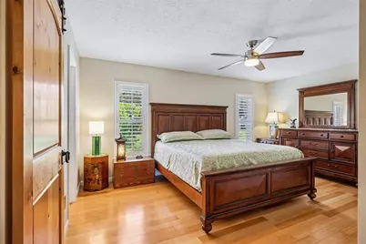 14309 Brentwood Drive, Tampa, FL 33618 - Photo 18