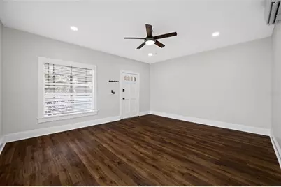 1700 Park Street N #105, Saint Petersburg, FL 33710 - Photo 4