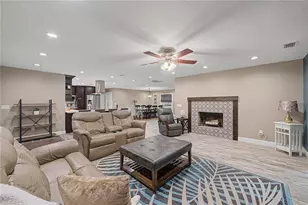 1112 Lakemont Dr, Valrico, FL 33594 - Photo 16