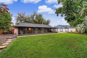 1112 Lakemont Dr, Valrico, FL 33594 - Photo 28