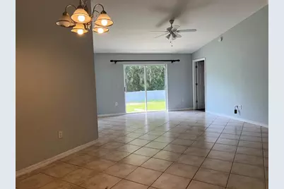 18169 Sandy Pointe Drive, Tampa, FL 33647 - Photo 6