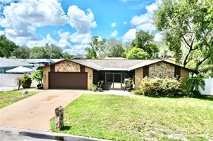 7616 Laurel Oak Ct, Port Richey, FL 34668 - Photo 2