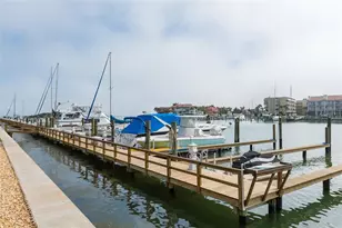 103 1st St E, Tierra Verde, FL 33715 - Photo 22