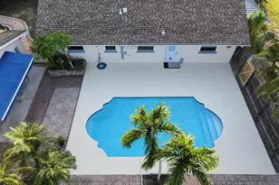 11298 73rd Ave N, Seminole, FL 33772 - Photo 2