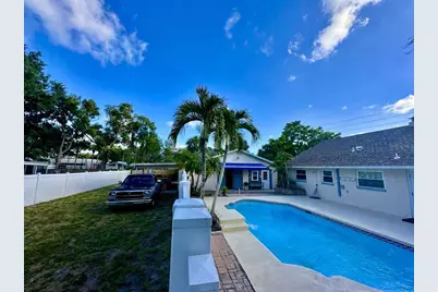 11298 73rd Avenue N, Seminole, FL 33772 - Photo 2