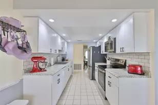 1809 Granville Ln, Sun City Center, FL 33573 - Photo 12