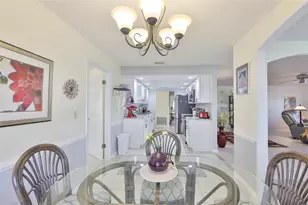 1809 Granville Ln, Sun City Center, FL 33573 - Photo 10