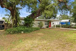 7506 Coral Vine Ln, Tampa, FL 33619 - Photo 2