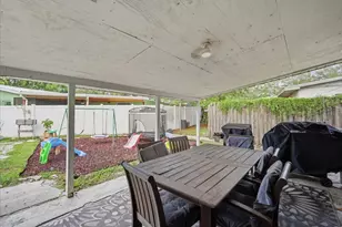 7506 Coral Vine Ln, Tampa, FL 33619 - Photo 20