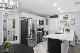 7506 Coral Vine Ln, Tampa, FL 33619 - Photo 12