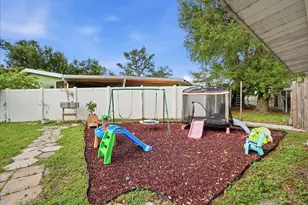 7506 Coral Vine Ln, Tampa, FL 33619 - Photo 22