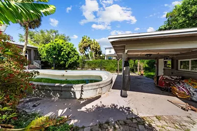211 S Shore Crest Drive, Tampa, FL 33609 - Photo 14