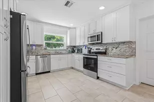 404 Laurel Ln, Palm Harbor, FL 34683 - Photo 8