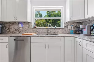 404 Laurel Ln, Palm Harbor, FL 34683 - Photo 26