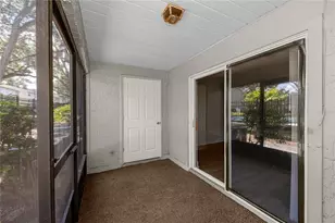 14424 Reuter Strasse Circle, Tampa, FL 33613 - Photo 4