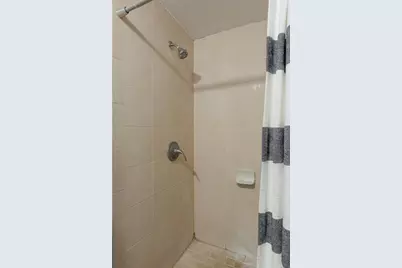 3651 Haines Road N, Saint Petersburg, FL 33704 - Photo 32