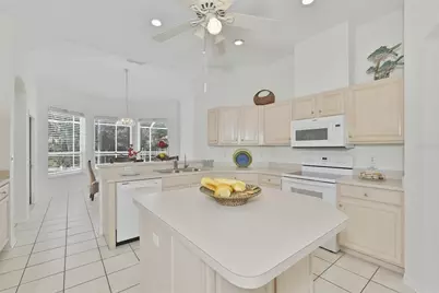 2224 Platinum Drive, Sun City Center, FL 33573 - Photo 4