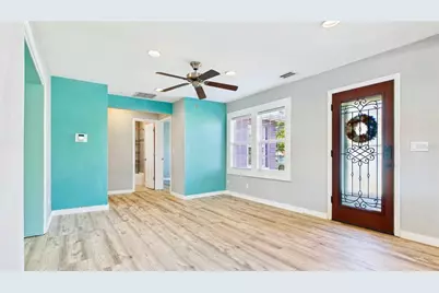 1902 53rd Street S, Gulfport, FL 33707 - Photo 6