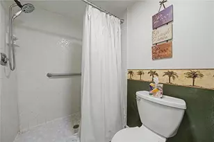 1206 Palm Dr, Tarpon Springs, FL 34689 - Photo 10