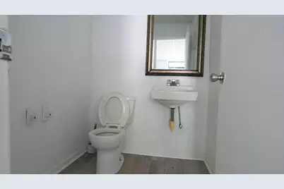5650 Park Boulevard N #6, Pinellas Park, FL 33781 - Photo 4