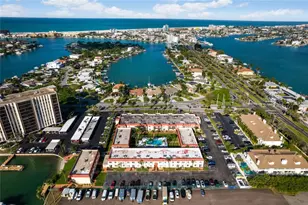 10365 Paradise Blvd, Treasure Island, FL 33706 - Photo 42
