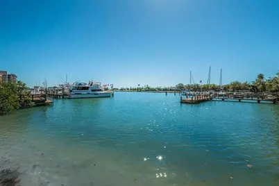 10365 Paradise Boulevard #16, Treasure Island, FL 33706 - Photo 4