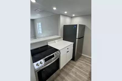 7195 E Bank Drive #206, Tampa, FL 33617 - Photo 4